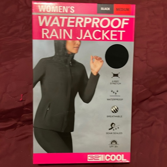 Women’s Weatherproof Rain Jacket - Picture 1 of 4